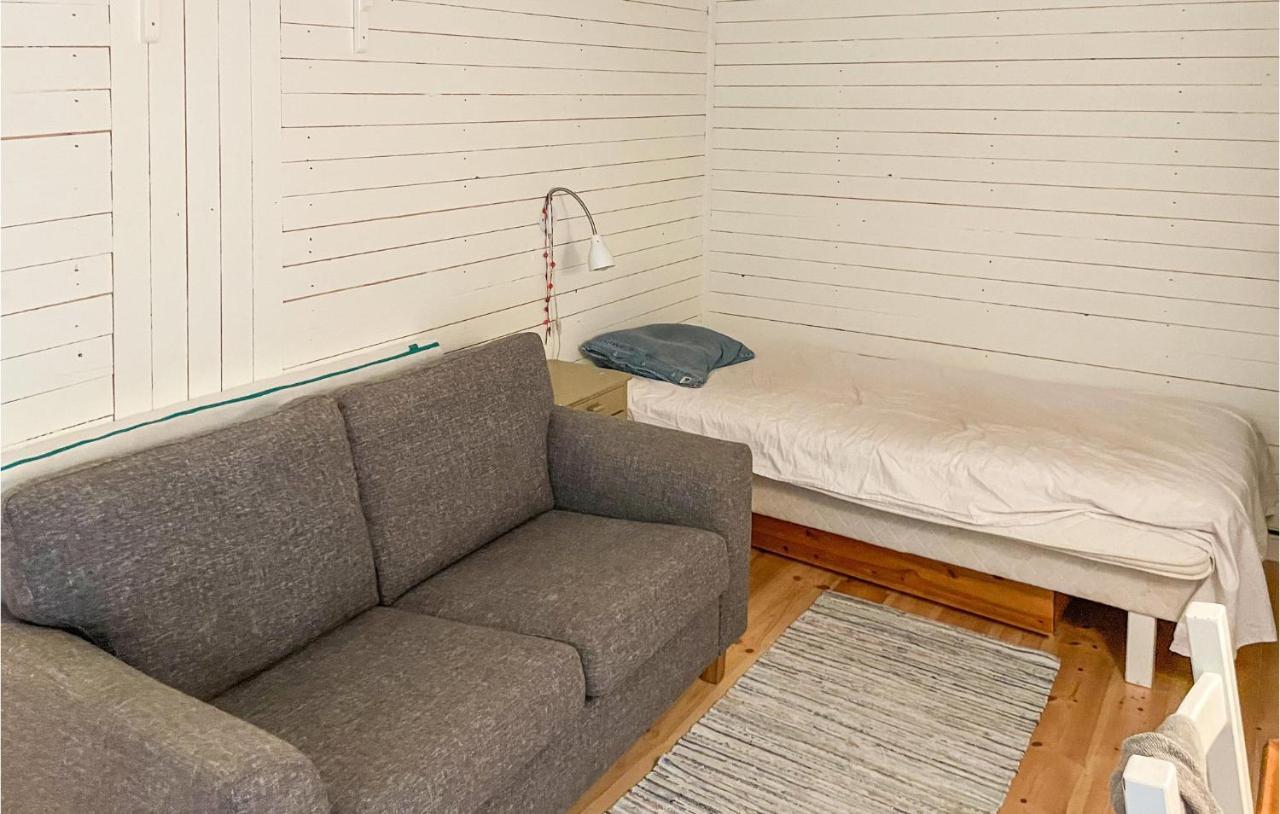 Cozy Home In Oerebro With Wifi Εξωτερικό φωτογραφία