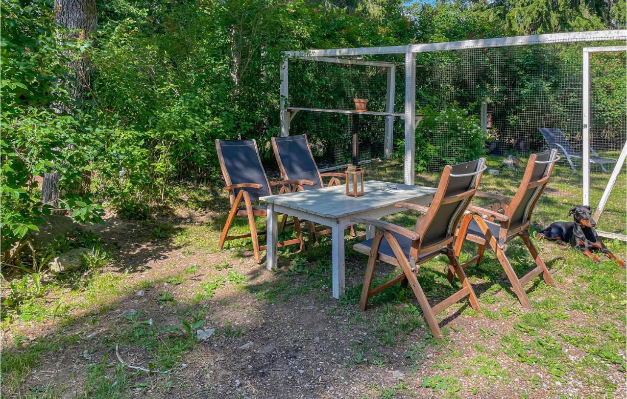 Cozy Home In Oerebro With Wifi Εξωτερικό φωτογραφία